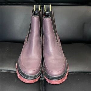 Sorel Purple Winter & Rain Boots with Chunky Sole and Elastic Panels
